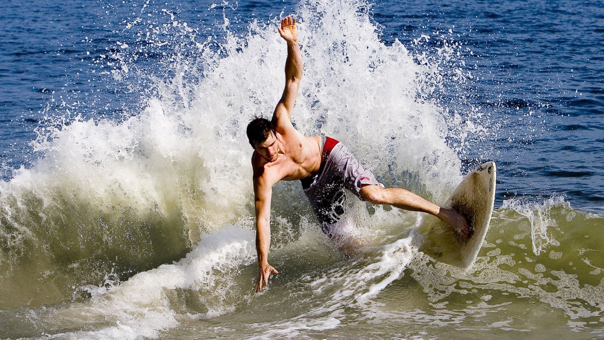 国足是否应加强与亚洲强队的交流合作,国足在亚洲还能赢谁